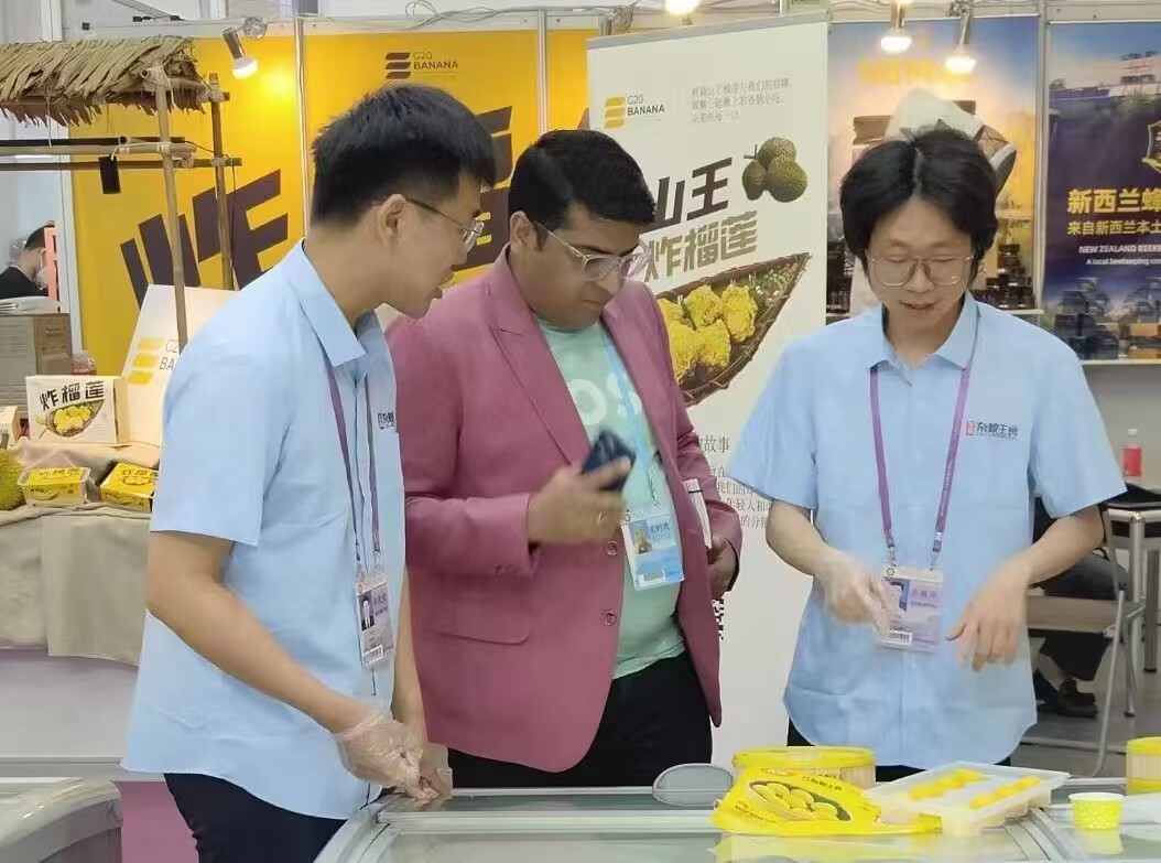 攜手廣交會，展譯界風采——外國語學院翻譯碩士團隊專業語言服務獲央視國際頻道專訪